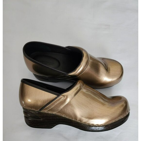 Croft & Barrow SS Sole (Sense)ability Juliana Champagne Slip-On Clogs Size 6 MED - Picture 3 of 15